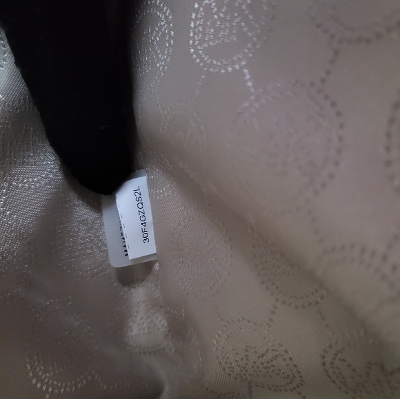 Micheal Kors Selma Medium Quilted Leather Satchel - Unused - Burgundy - Picture 7 of 7